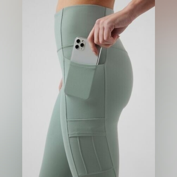 Athleta Salutation Cargo 7/8 Tight GREEN 1X - Picture 4 of 13